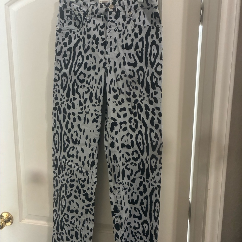 Good American Blue/ Grey and Black Leopard Print Jeans